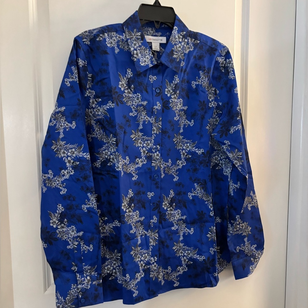 Woman’s Liz Claiborne Blue Floral Button-Up Shirt Sz Large Tall NWT